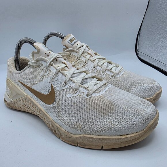 Nike Metcon 4 Womens Size 8 Champagne Metallic Gold Training Shoes Casual Walk - Picture 1 of 13
